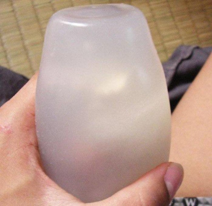 Как сделать вагину из губки, перчатки и пластикового стаканчика