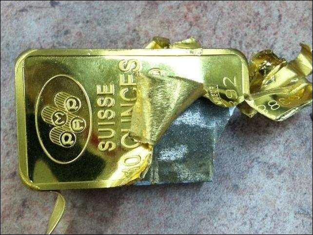 Поддельные слиток золота (4 фото)