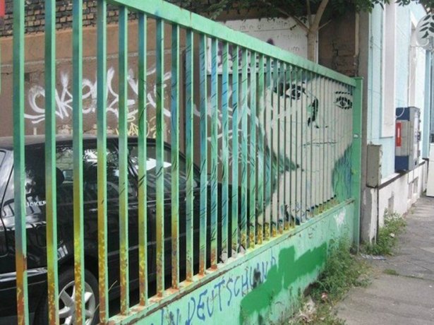 Уличное граффити (24 фото)