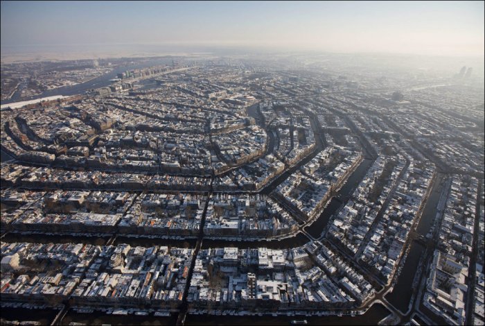 Города. Вид сверху (27 фото)