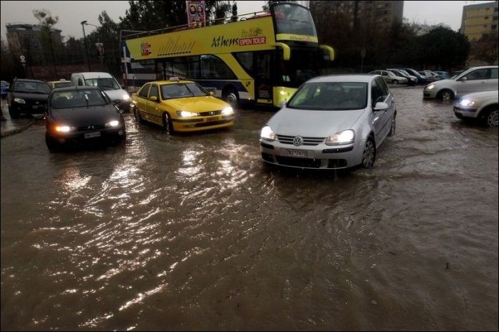 Наводнение в Греции (12 фото)