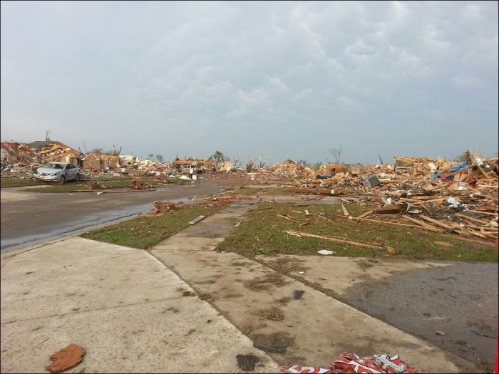 Последствия торнадо в Оклахоме (23 фото)