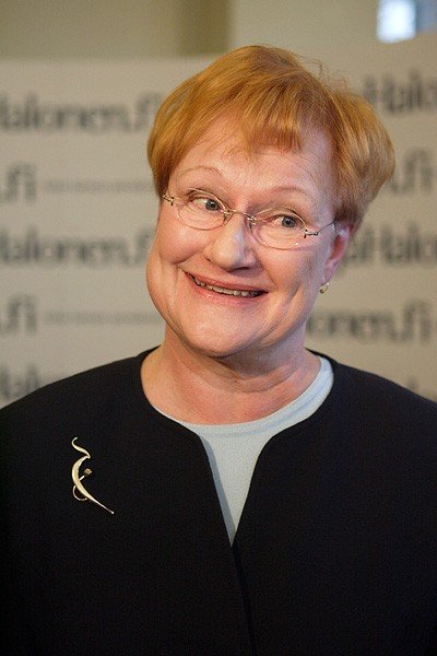 Хобби бывшего президента Финляндии (2 фото)