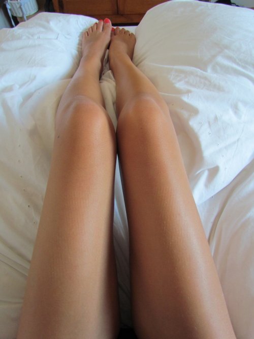 Девушки с красивыми ногами (26 фото)