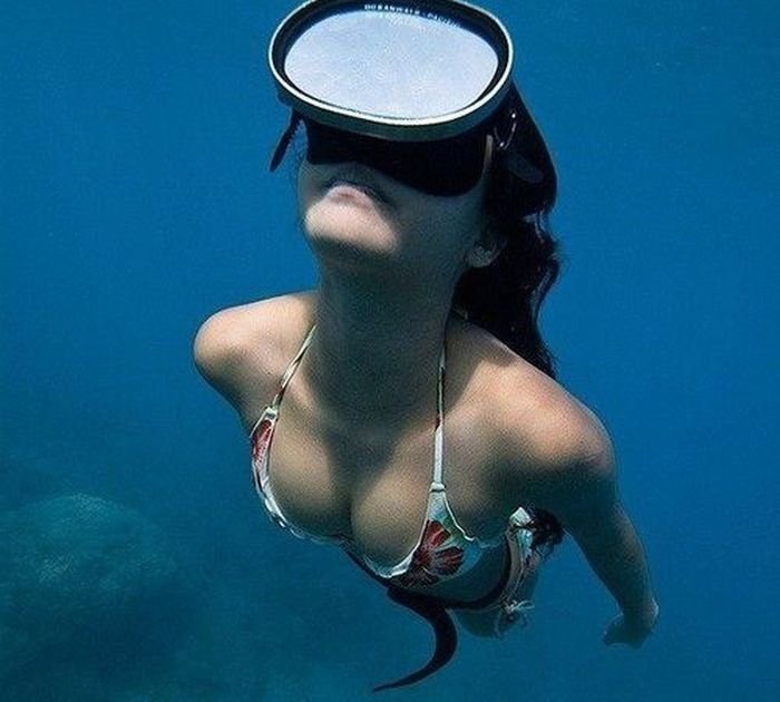 Девушки под водой (55 фото)