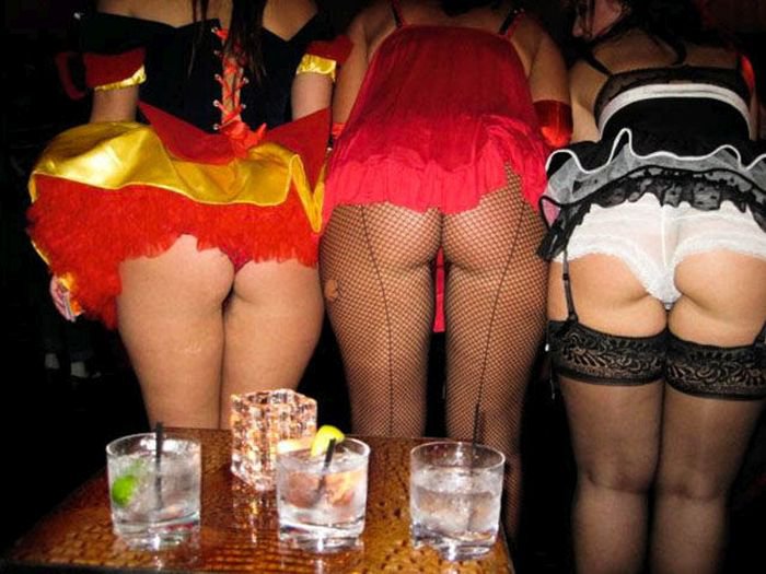 Девушки на вечеринках в честь Хэллоуина (62 фото)