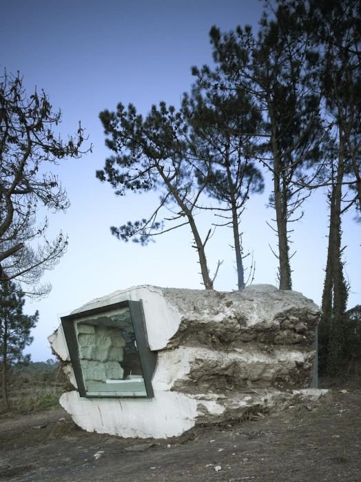 Дом в камне (9 фото)