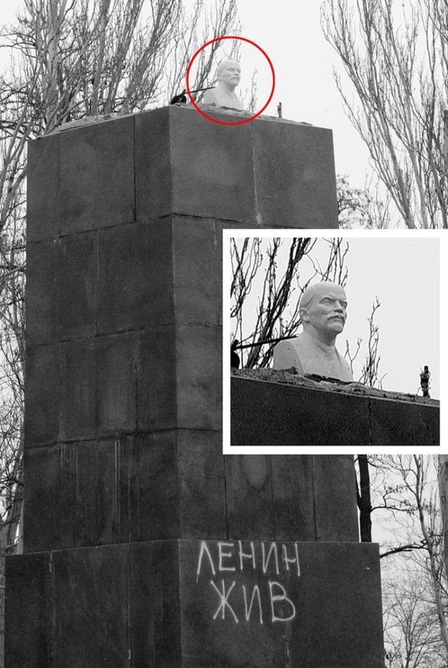 Восстановление памятника Ленину в Николаеве (2 фото)
