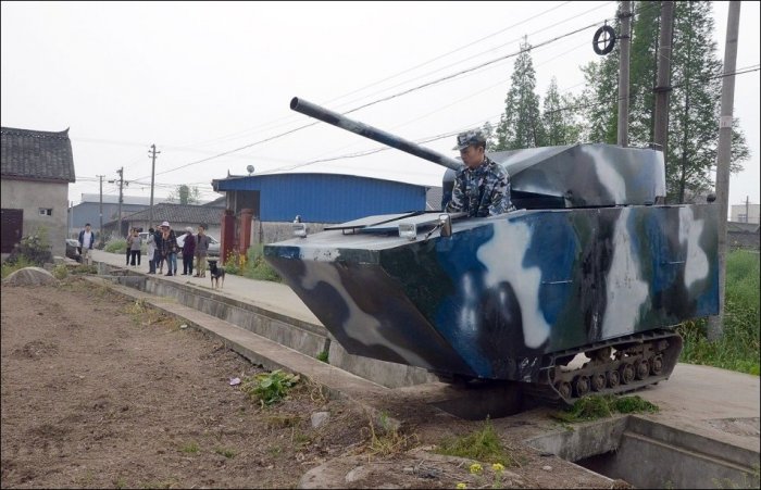 Самодельный танк (9 фото)