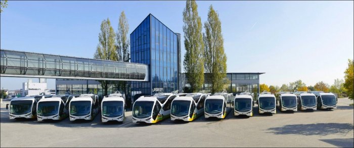 Самые крутые троллейбусы в мире (6 фото)