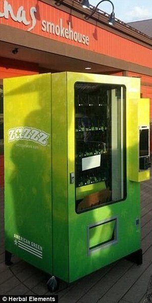 Автомат по продаже марихуаны (4 фото)