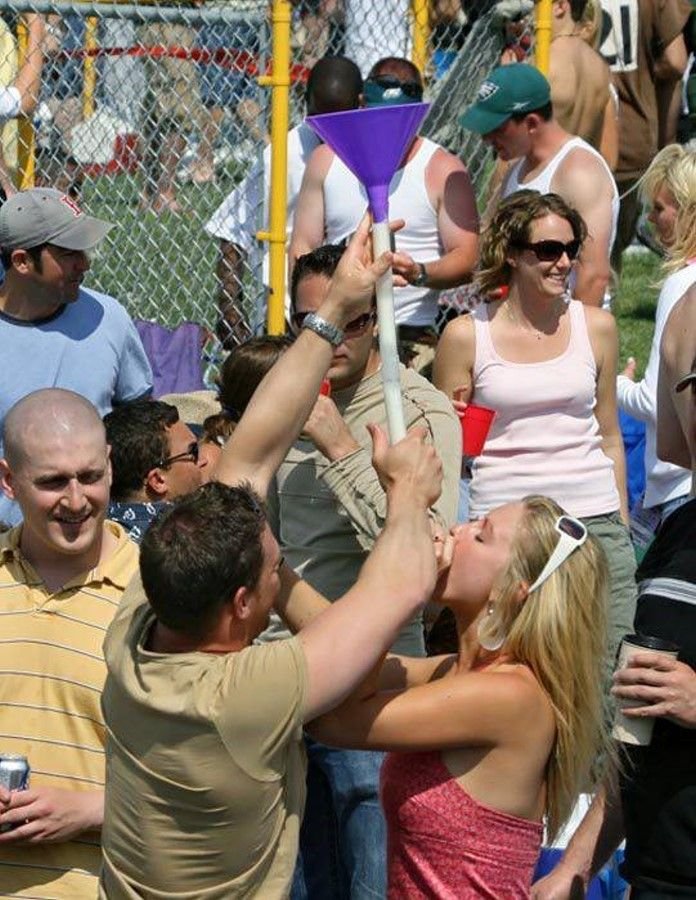 Пьянство и разврат на музыкальных фестивалях (20 фото)