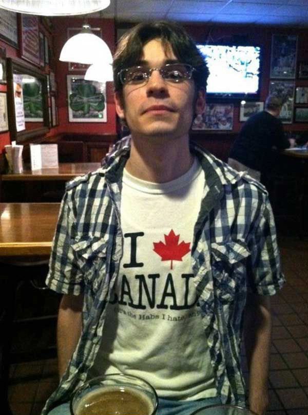 Почему не стоит носить футболки Canada (9 фото)
