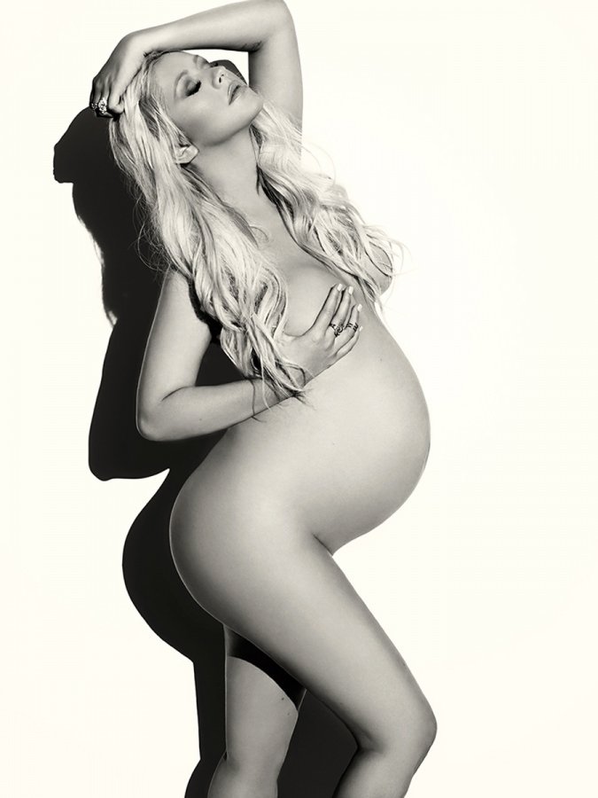 Беременная Кристина Агилера (4 фото)