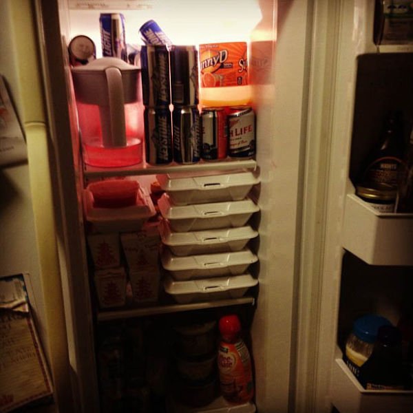 Холодильники американских студентов (26 фото)