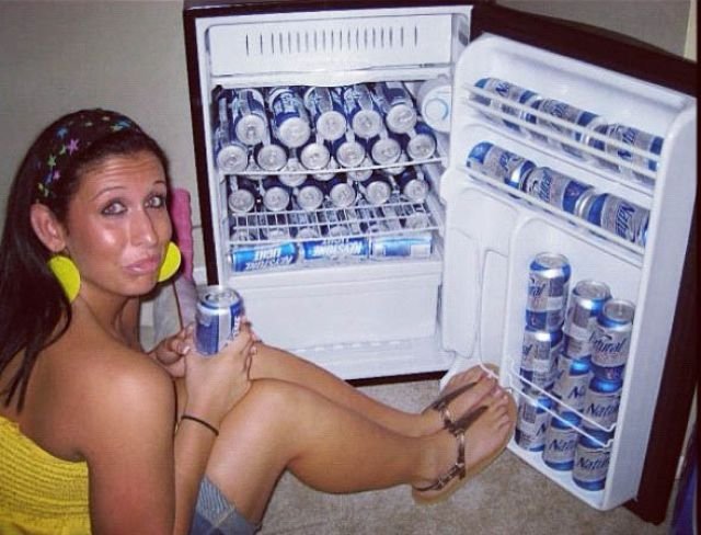 Холодильники американских студентов (26 фото)