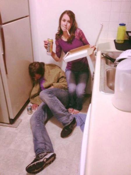 Девушки и пьяные парни (40 фото)