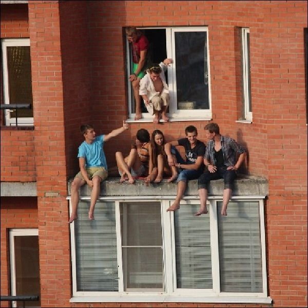 Когда нет балкона (4 фото)