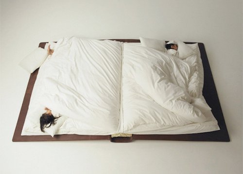 Уникальные диваны и кровати (23 фото)