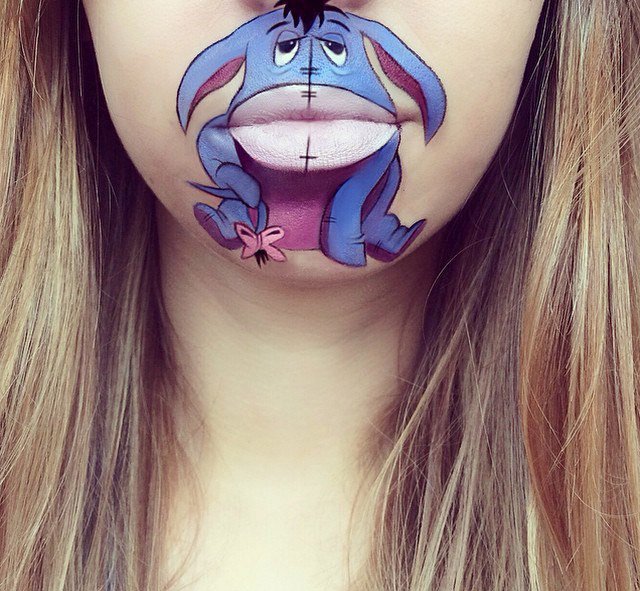 Креативный способ накрасить губы (40 фото)