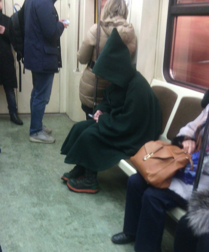 Модники в московском метро (13 фото)