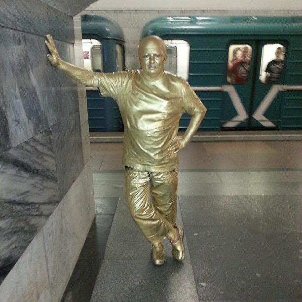Модники в московском метро (13 фото)