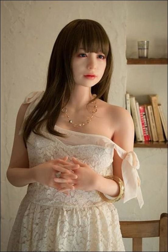 Крайне реалистичные куклы для японских мужчин (29 фото)