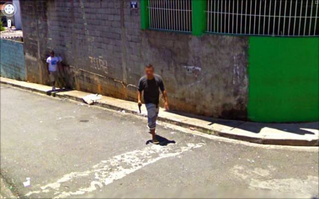 Казусы на Google Street View (32 фото)