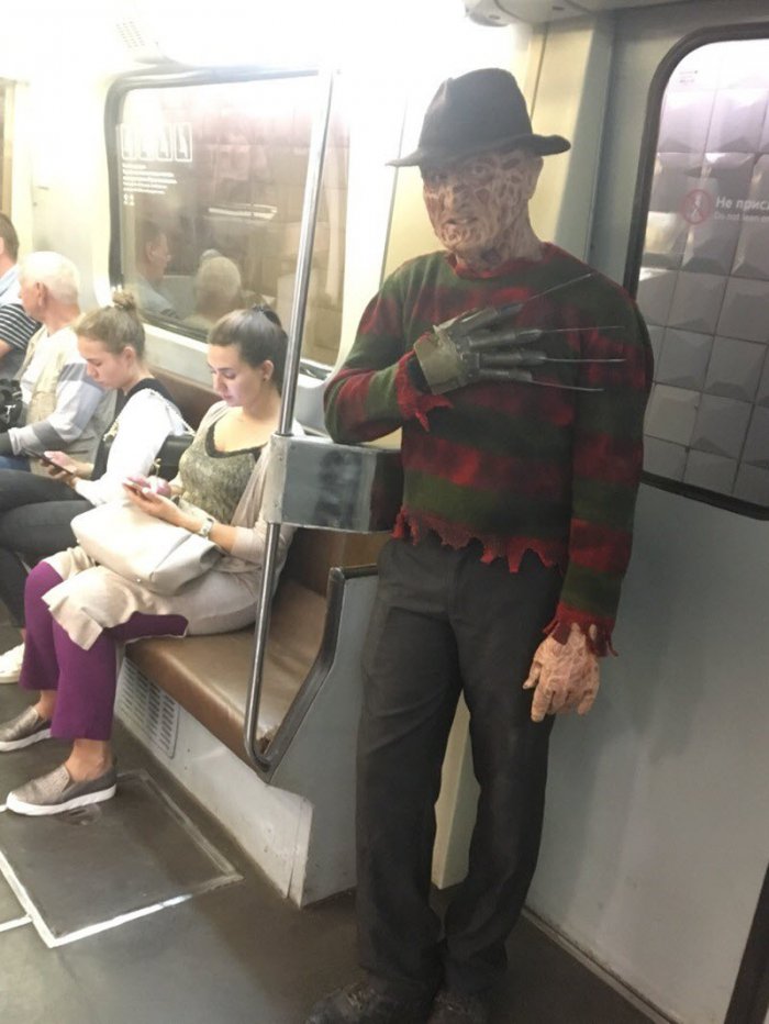 Кого только не увидишь в метро