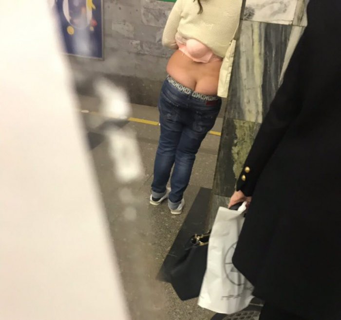 Стиляги в метро (39 фото)