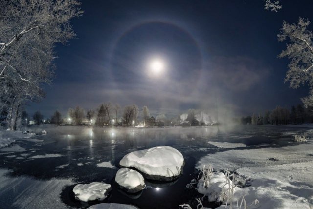 Лунное гало в Ленинградской области