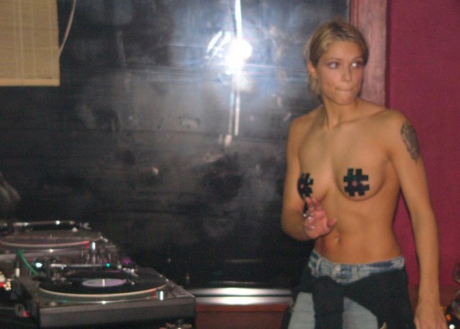 DJ Nikki Belucci (20 фото)