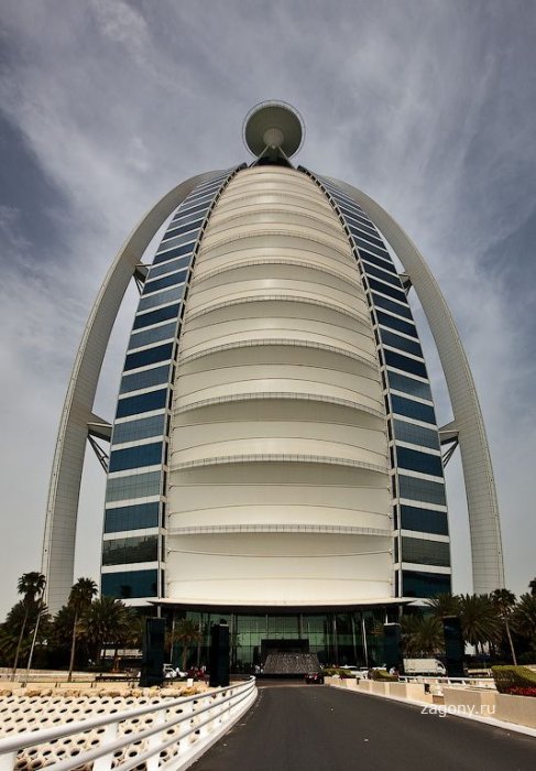 Бурдж Аль Араб - Самая роскошная гостиница в мире (35 фото_