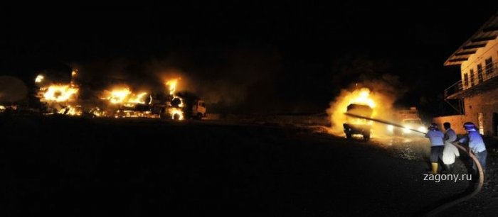 Снимки ужасных последствий нападения на конвой НАТО (8 фото)
