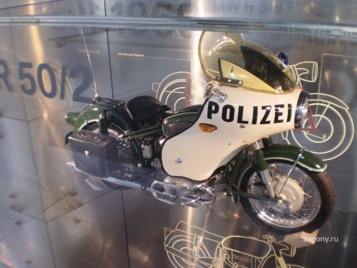 Музей мотоциклов BMW в Мюнхене (25 фото)