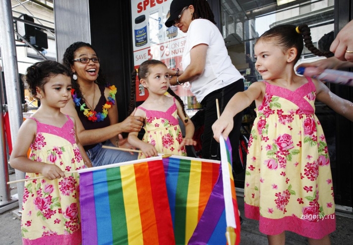 Гей-парад в Нью-Йорке (17 фото)