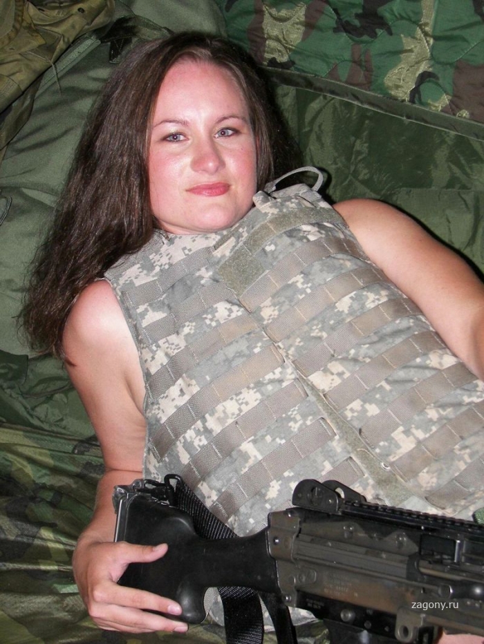 Девушки, служащие в армии США (18 фото)