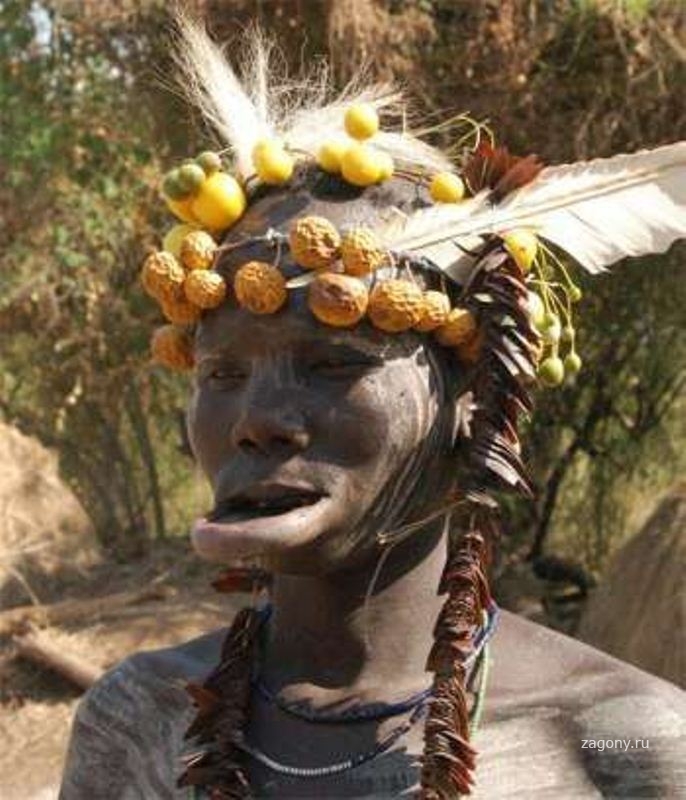 Мужчина женщина в племени. Женщины из диких племен. Красота разных народов.