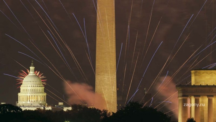 Ночь салютов в честь Дня независимости США (18 фото)