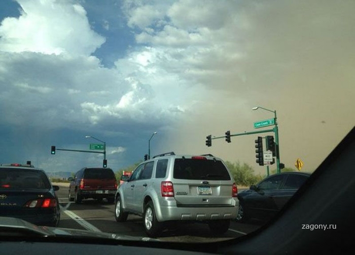 Жуткая песчаная буря в Аризоне (25 фото)