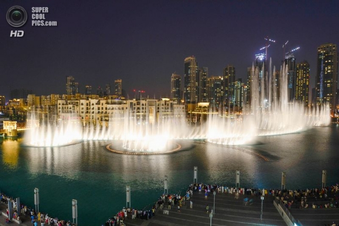 Самый большой музыкальный фонтан в мире (9 фото)